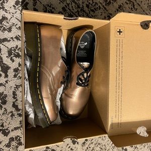 Brand new Vegan 1461 Rose Gold Chrome Dr Martens